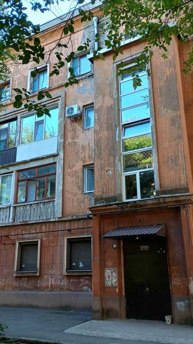 Продам 2-комн.квартиру в Днепровском районе, р-н ДК ЗАЛК