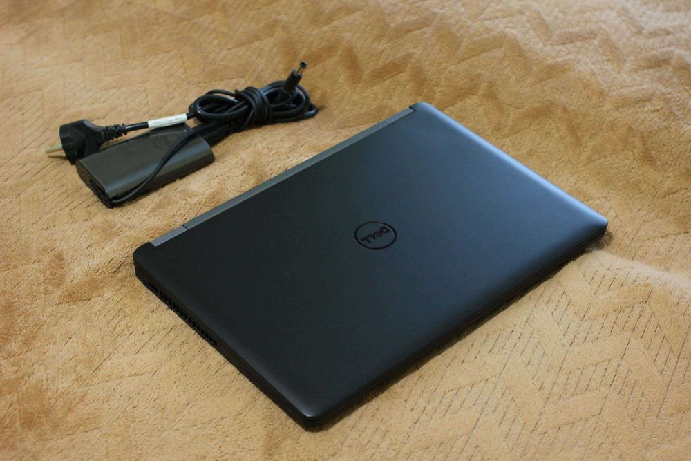 DELL 5470/Core i5-6300/Видео 2GB/8GB/SSD256/АКБ 5ч/14 ips FHD СЕНСОР!