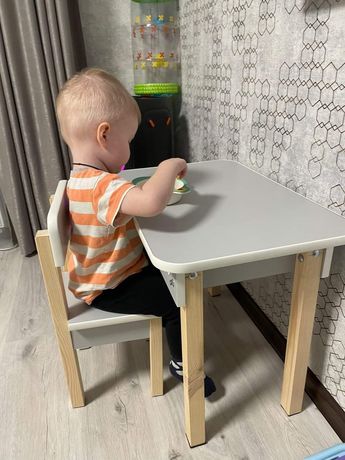 Дитячий столик та стільчик детский стол и стул парта стол с ящиком