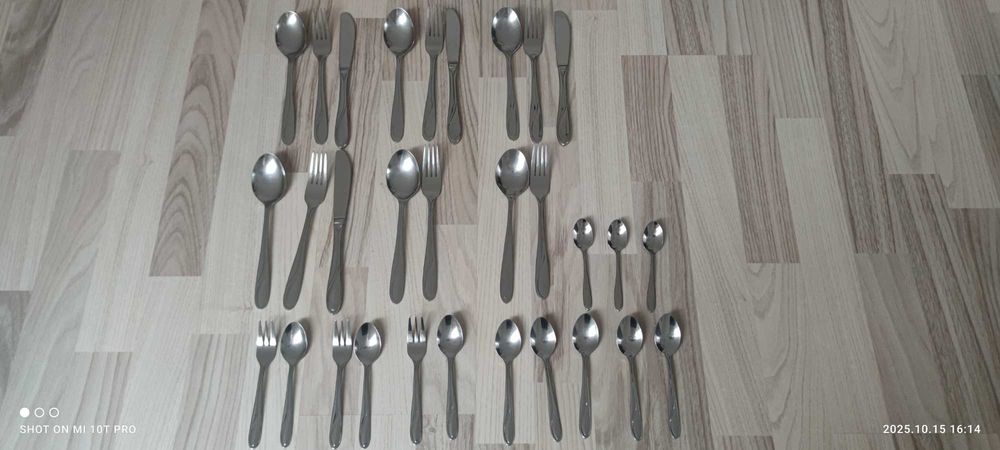 Sprzedam tanio sztućce  Amefa   + różne  razem 50 elementów