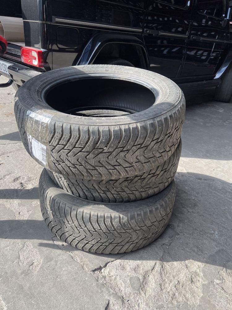 Зимняя резина R20 Nokian 255/55/20 hakkapeliitta 8 suv