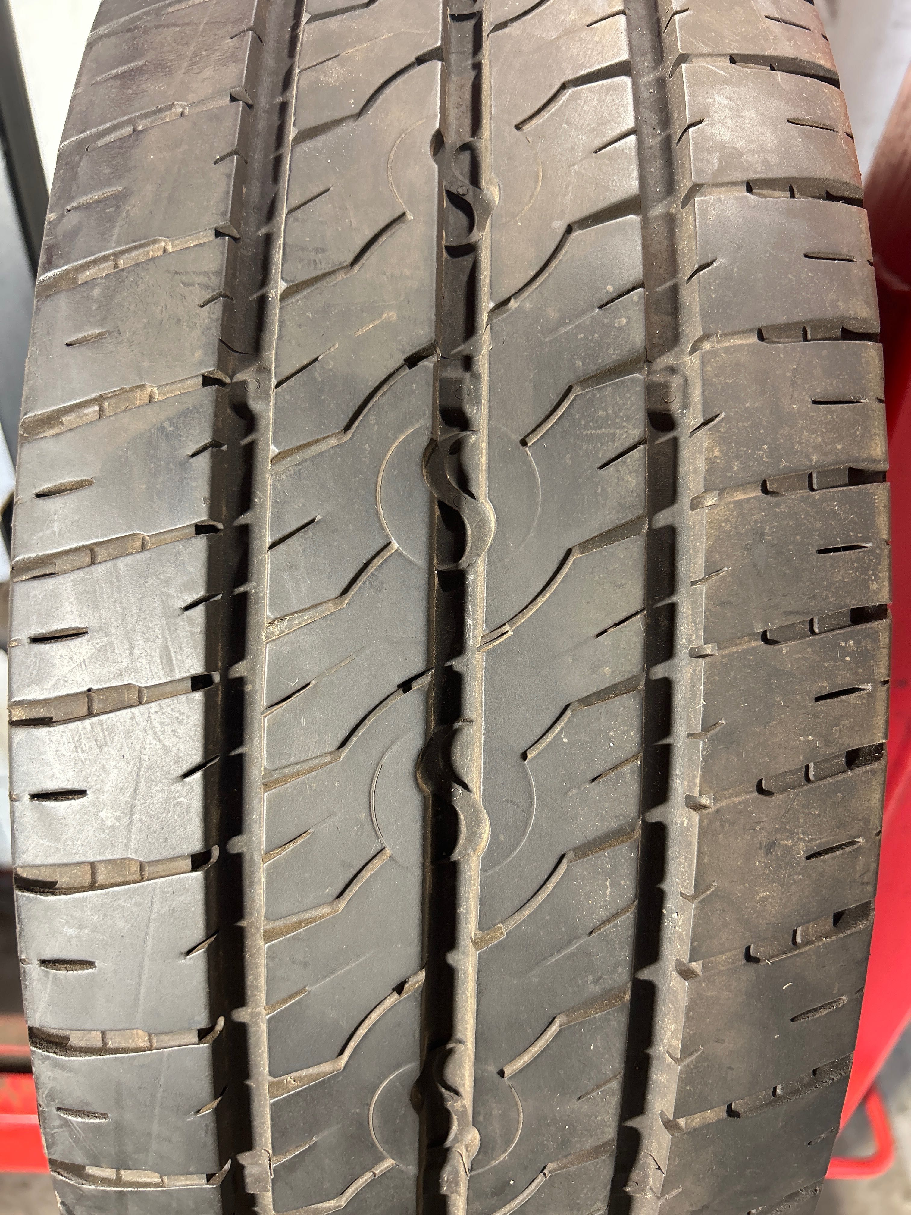 Semperit Van-life 2 215/65/16c 109/107T