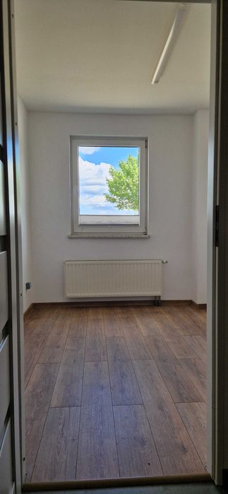 Biura, magazyny do wynajęcia w Niemczech blisko granicy PL - Löcknitz.