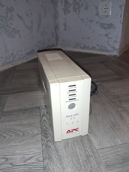Бесперебойник APS 500