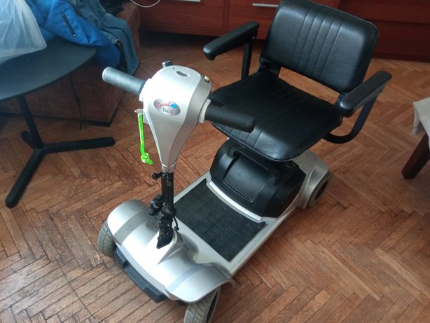 Elektryczny skuter wózek inwalidzki