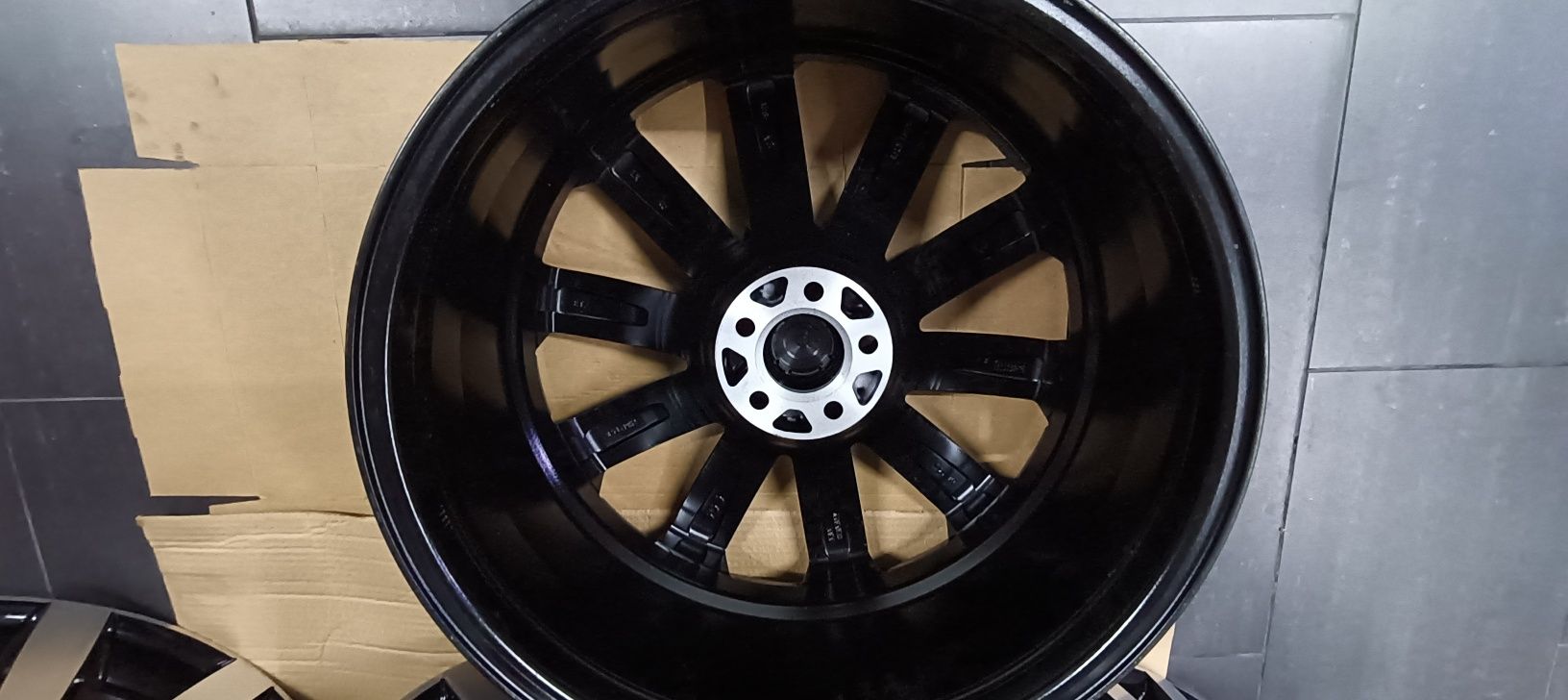Jantes alumínio MAM 19"x8,5J ET30 5x100 polido/preto