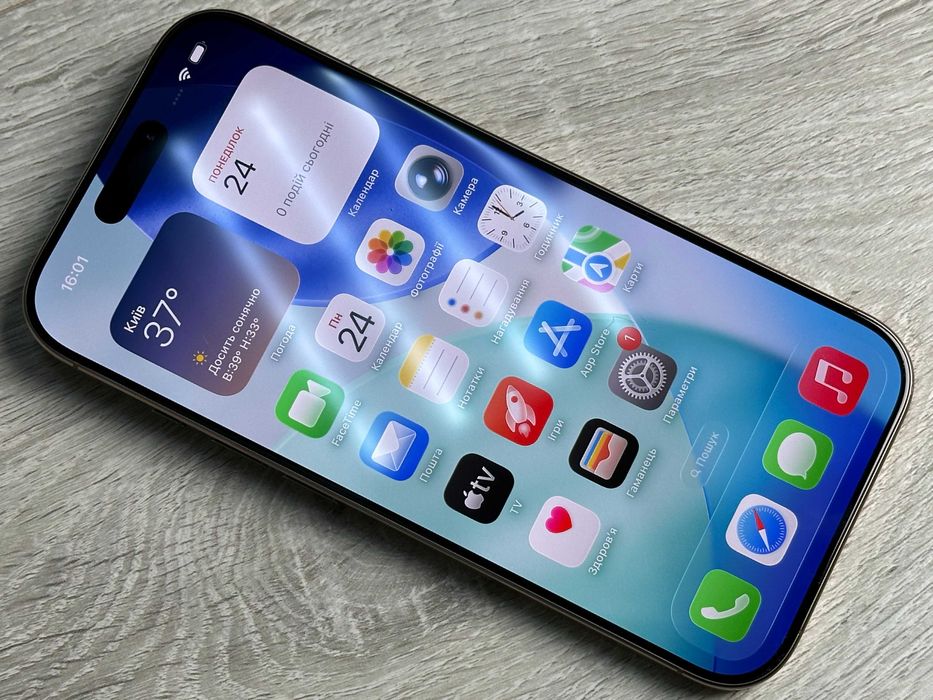 Apple iPhone 16 Pro - 256GB - Desert Titanium Neverlock Фізична сімка