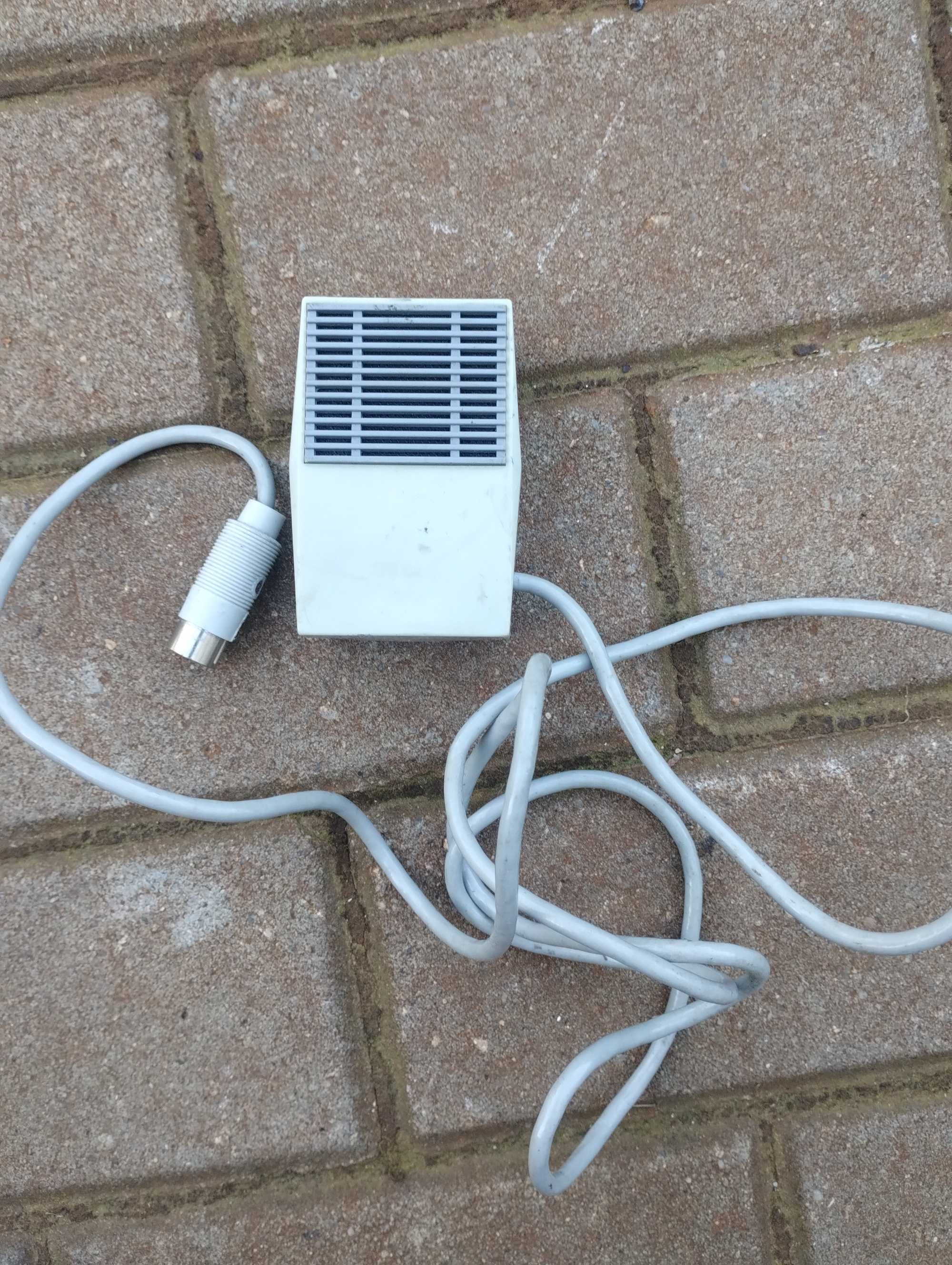 Mikrofon TESLA retro