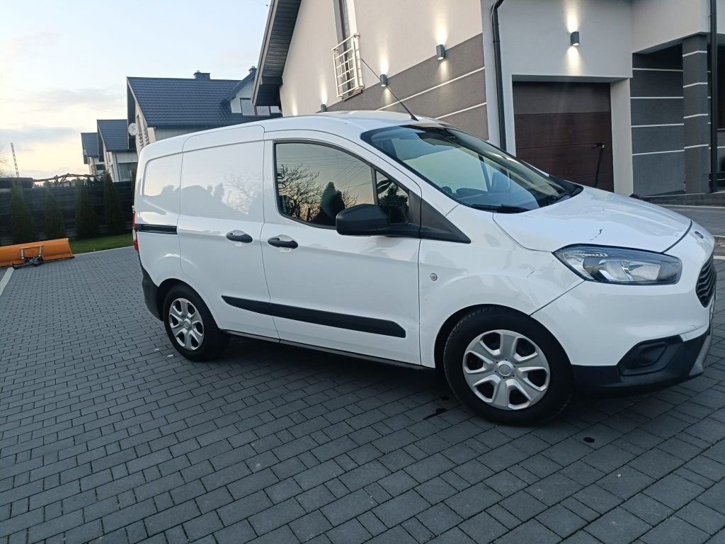 Ford Transit Courier 1.5 diesel 2020 Rok niski przebieg