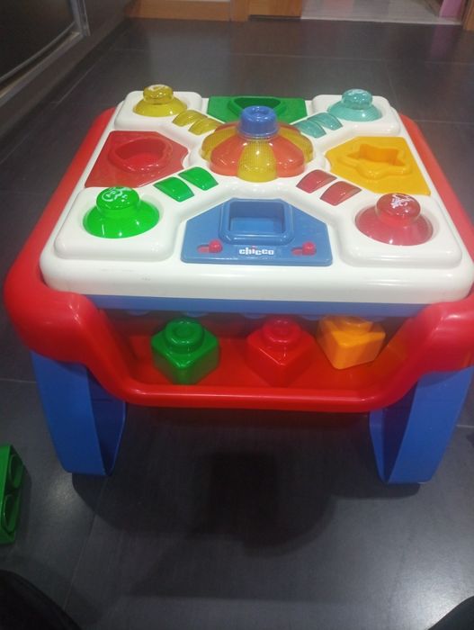 Mesa atividades Chicco