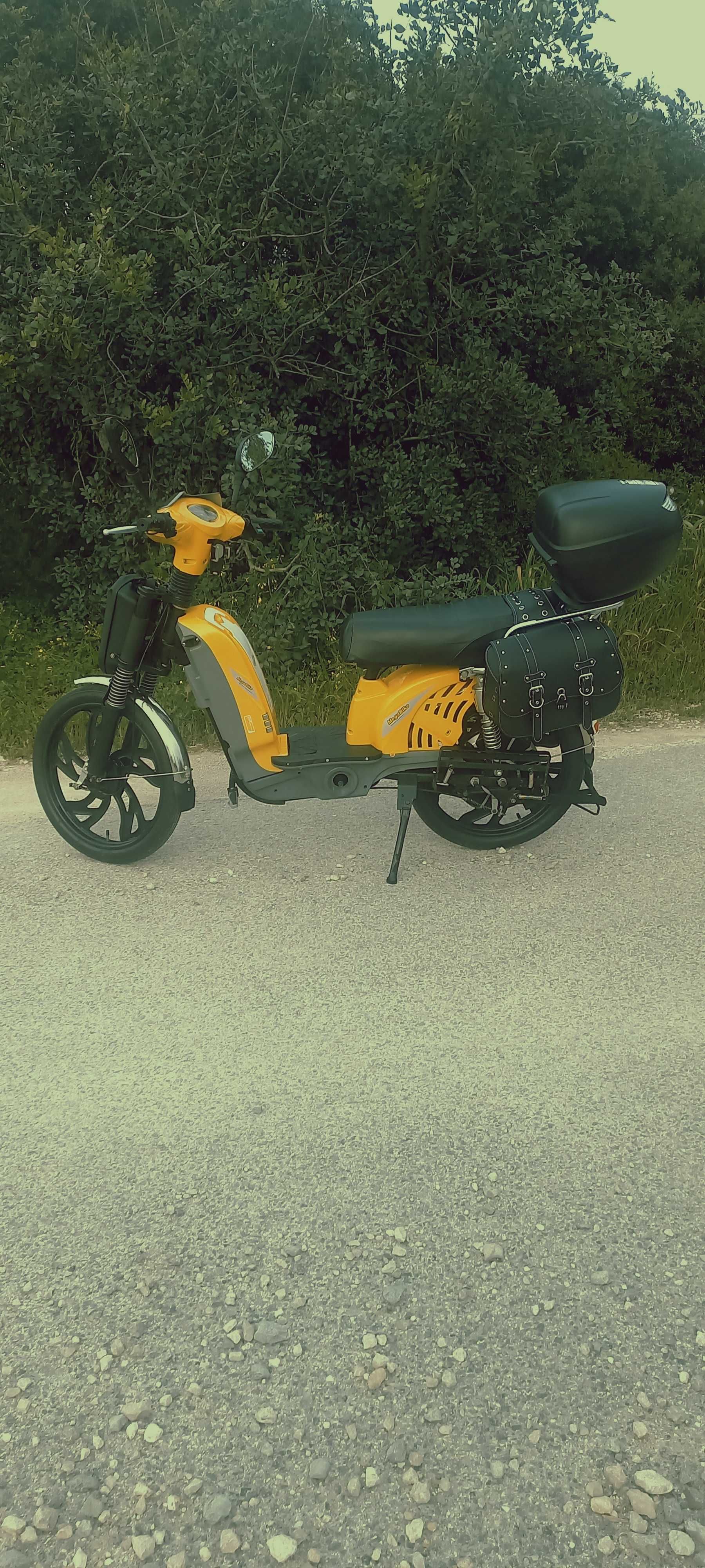 Velomota Elétrica