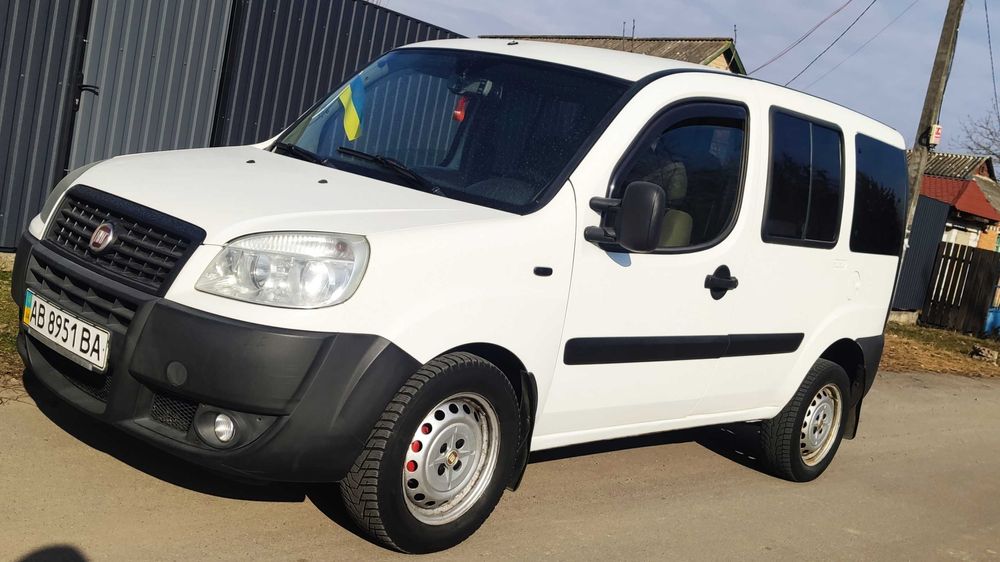 Авто Фіат Добло FIAT Doblo Combi 2008 (1,4 газ/бензин)