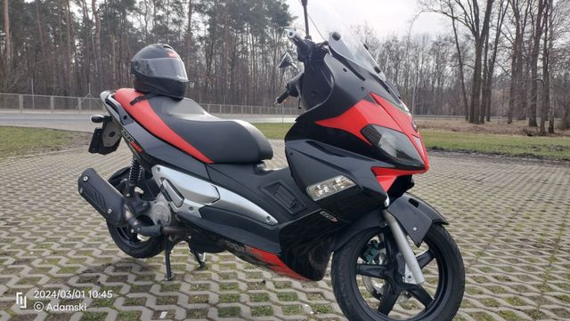 Aprilia Sr max 125 - mały przebieg