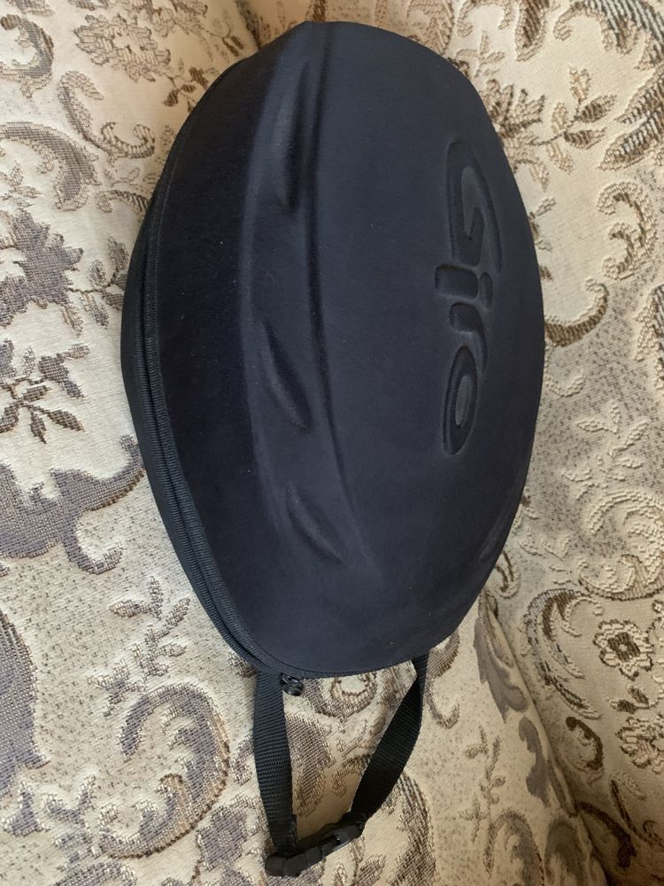 Kask rowerowy Giro Roc Loc  z futeralem