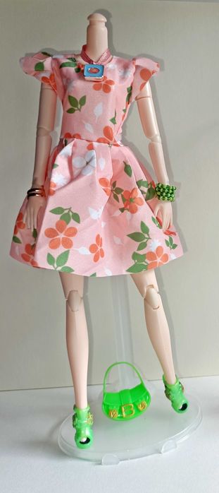 Conjunto de vestido sapatos e mala para Barbie