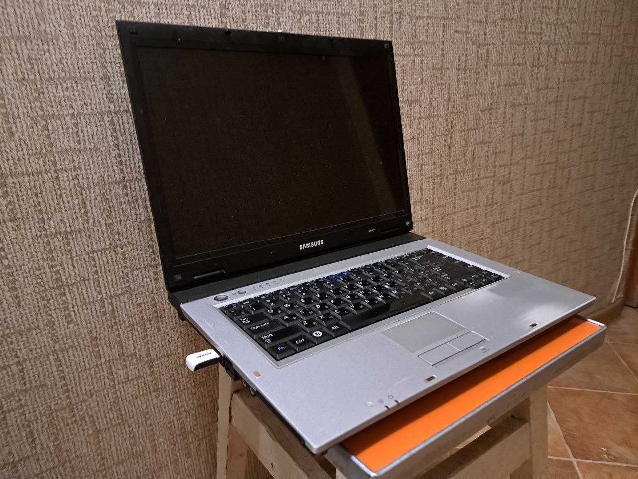 ноутбук Samsung R40 plus