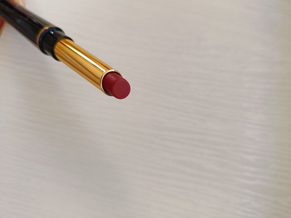 Szminko- kredka x2, pisak- marker do brwi