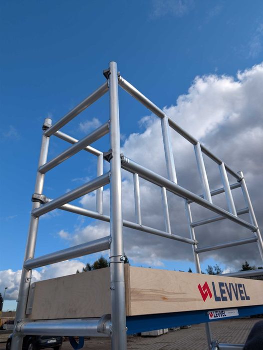 Rusztowanie aluminiowe 380  przejezdne | Kompaktowe, składane, mobilne