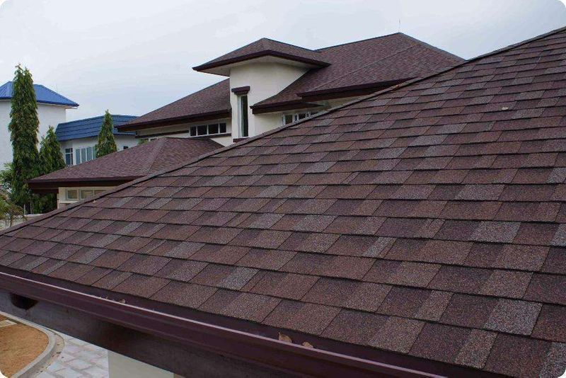 Бітумна черепиця Акваізол. Металопрофіль (Профнастил). Бляха. Фальц.