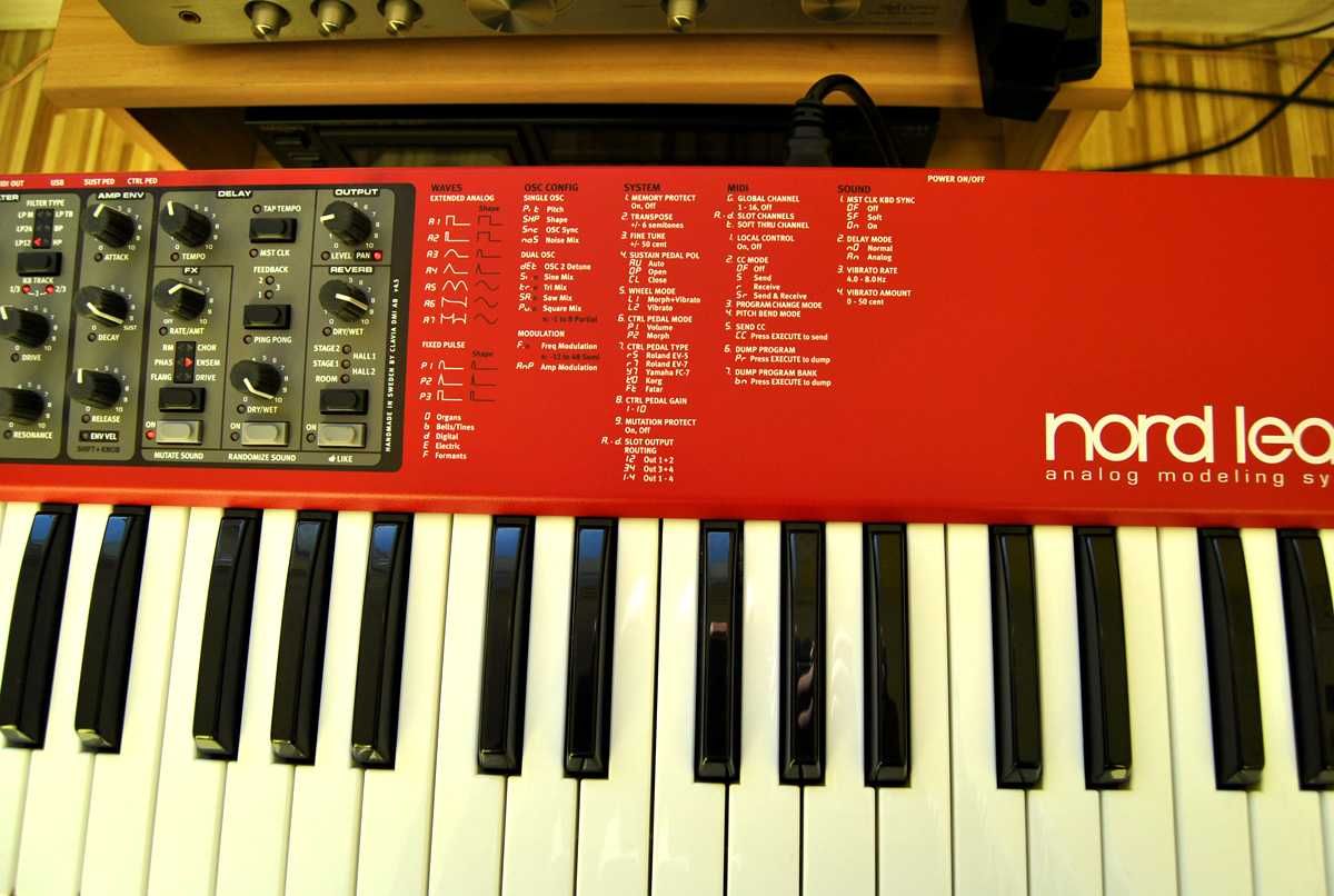 Syntezator Clavia Nord Lead A1