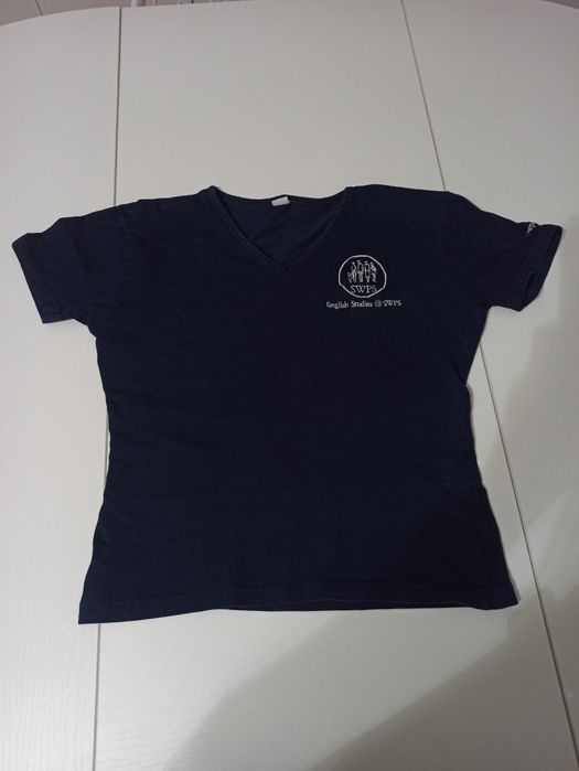 Bluzka t-shirt z krótkim rękawem.