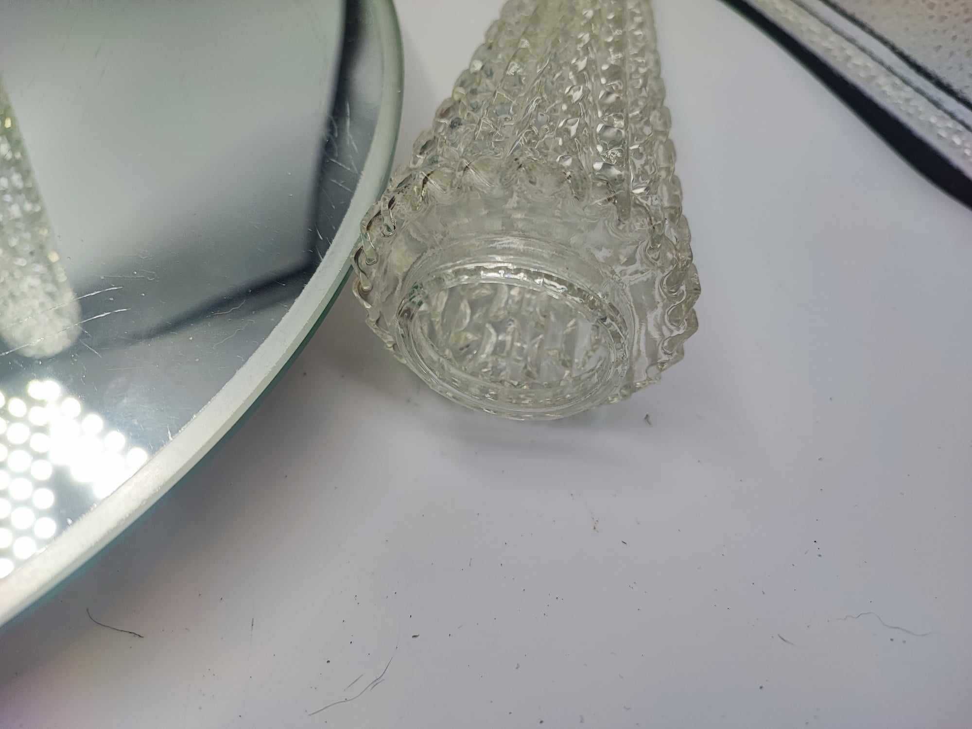 Klosz,tzw.jeż,do polskich miedzianych lamp,vintage,cena za 1 sztukę