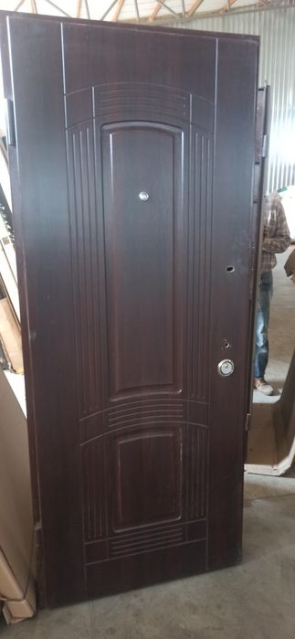 Продам двері, нові та б. У.