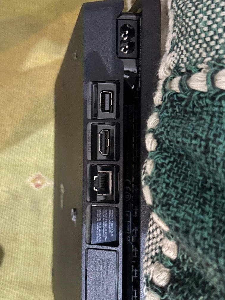 PS4 - como nova.