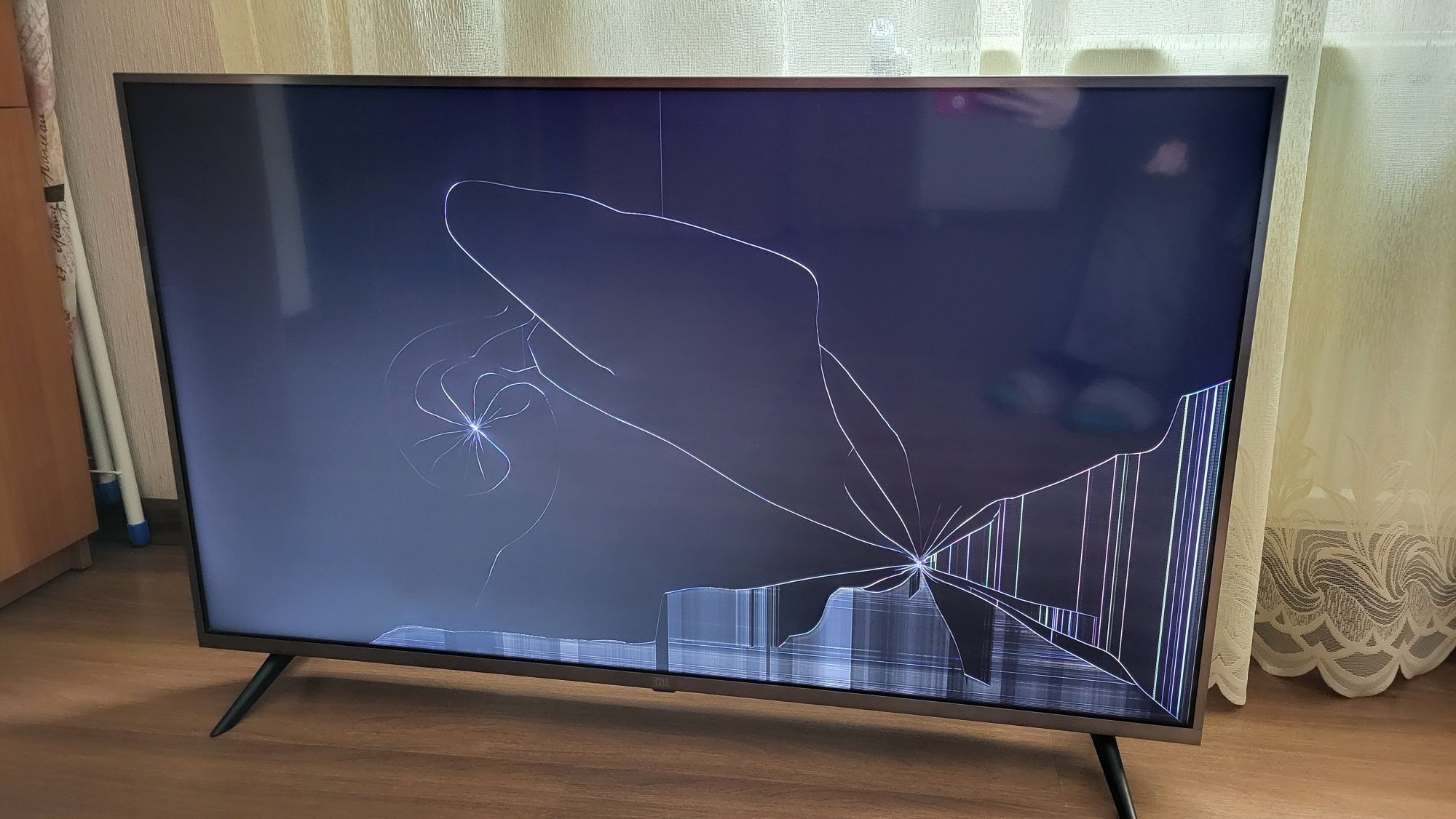 Телевизор на запчасти Xiaomi