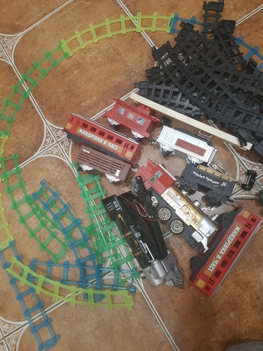 Залізна дорога+поїзд з вагонами