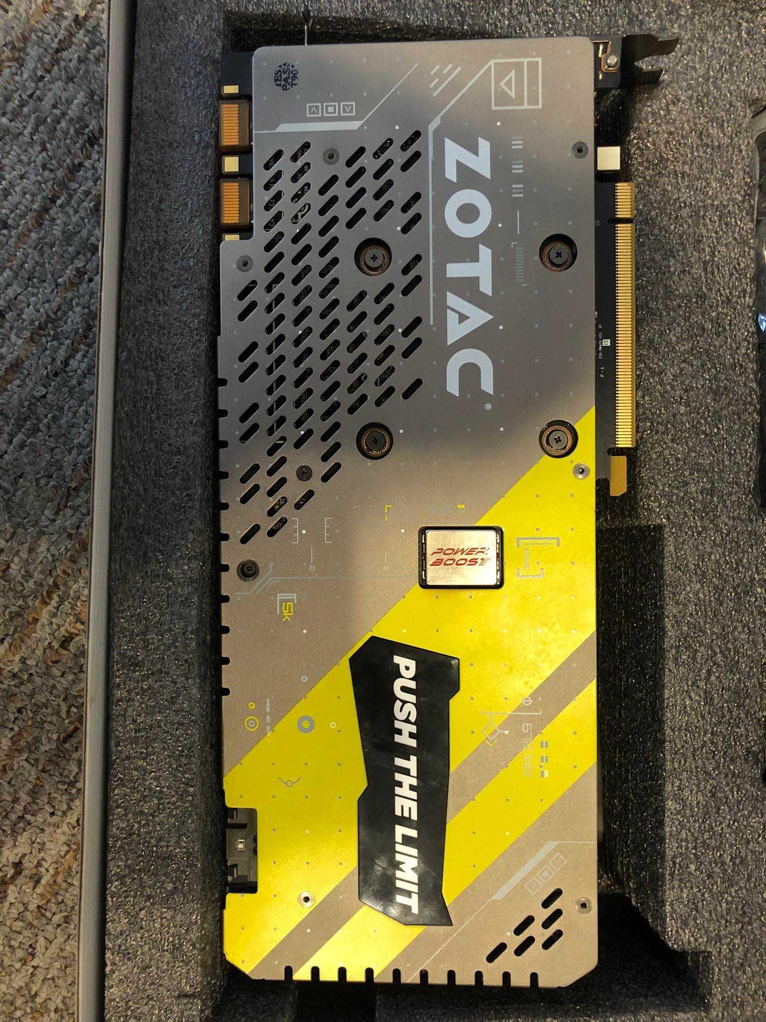 ZOTAC GeForce GTX 1080 AMP Extreme 8 GB GDDR5X