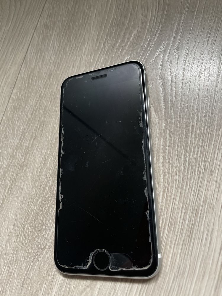 telefon IPHONE SE 2020