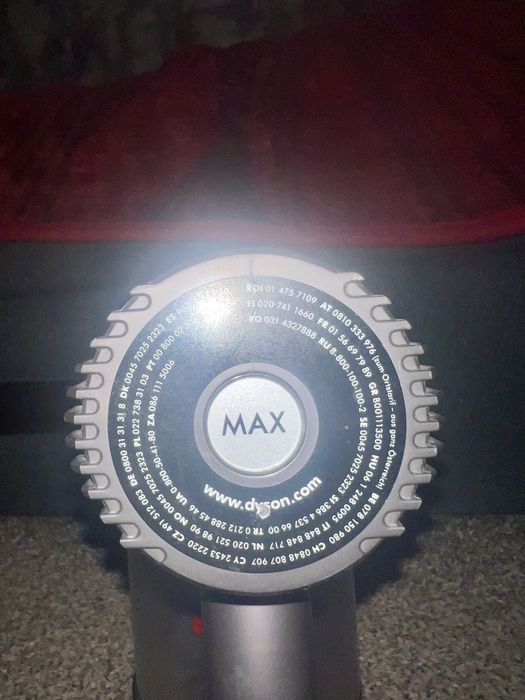 Продаю основной блок пылесоса Dyson (серия V6/V7).