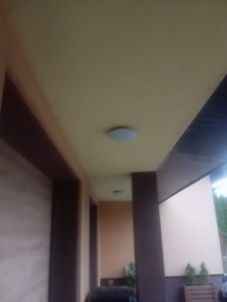 Lampy 8 i dwa kinkiety plus dwie sufitowe