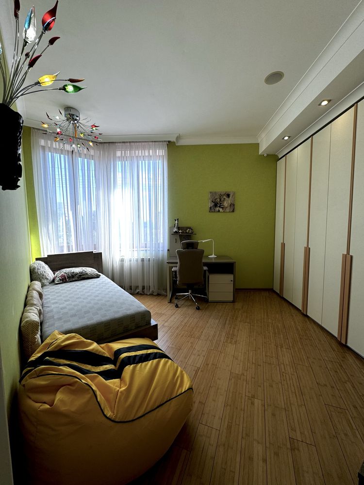 Розкішний пентхаус з власною терасою 80м2 Хрещатик Бессарабка Липки