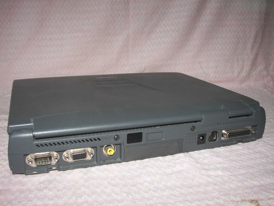 Продам  Ноутбук "Toshiba" SР 4270 б/в (виробник -  "Toshiba", Японія):