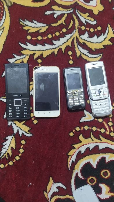 Продам телефони на запчасті або на відновлення