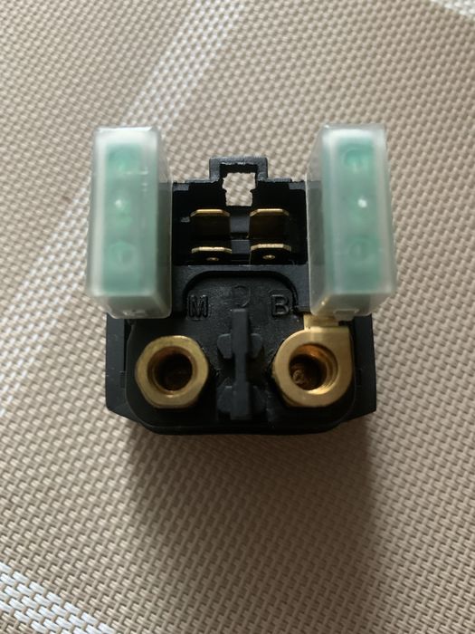 Автомотичний вимикач,реле маси 12v 250А