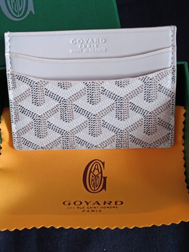 Carteira goyard muito boa