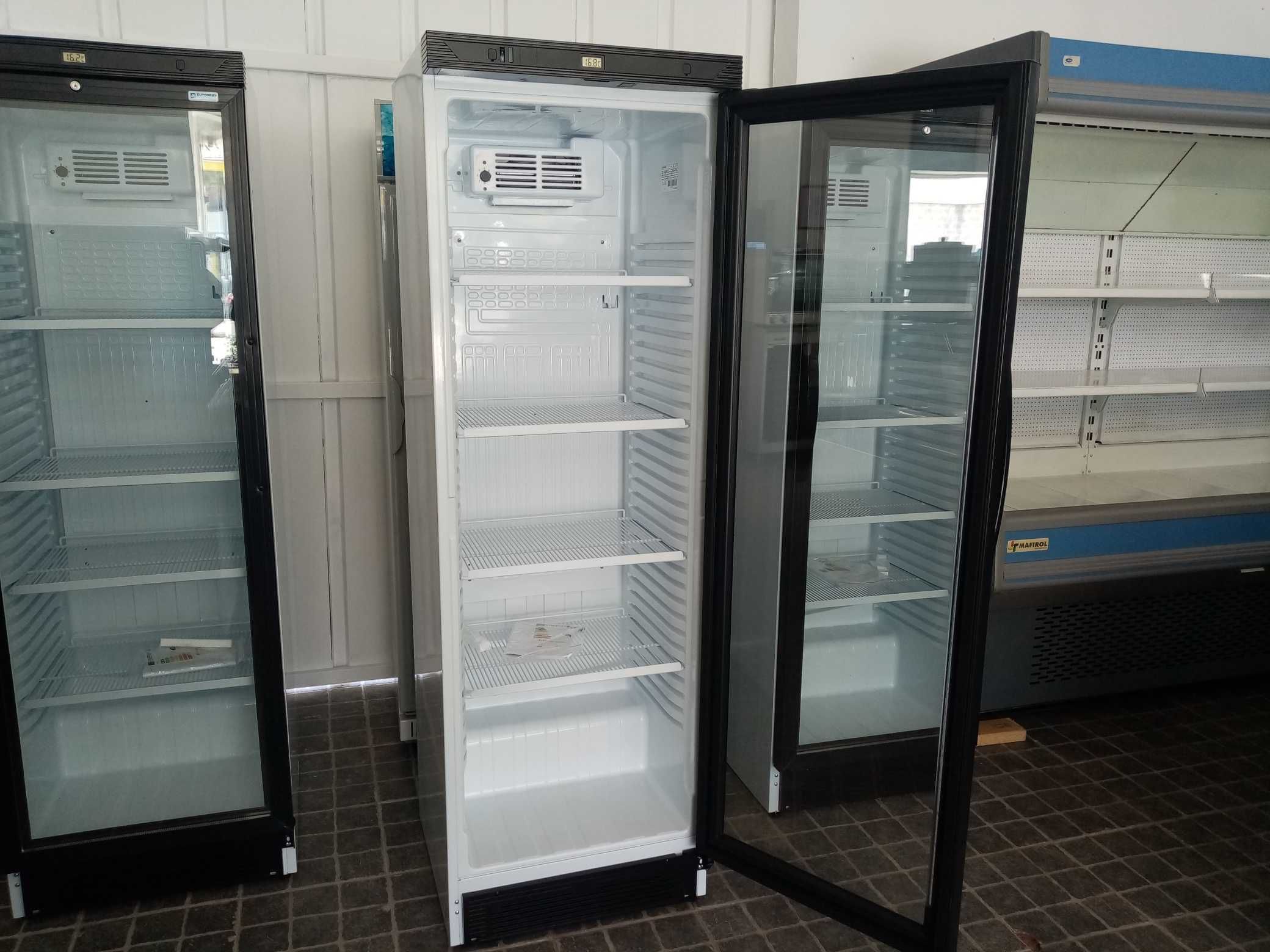 ACM977 - Vitrine Vertical Expositora Refrigerada - NOVA