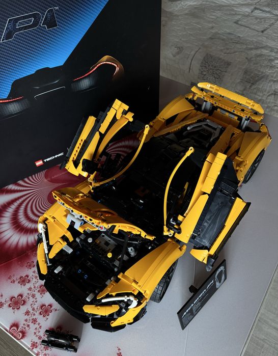 Конструктор LEGO Technic McLaren P1  (42172) Оригінал. Повний комплект