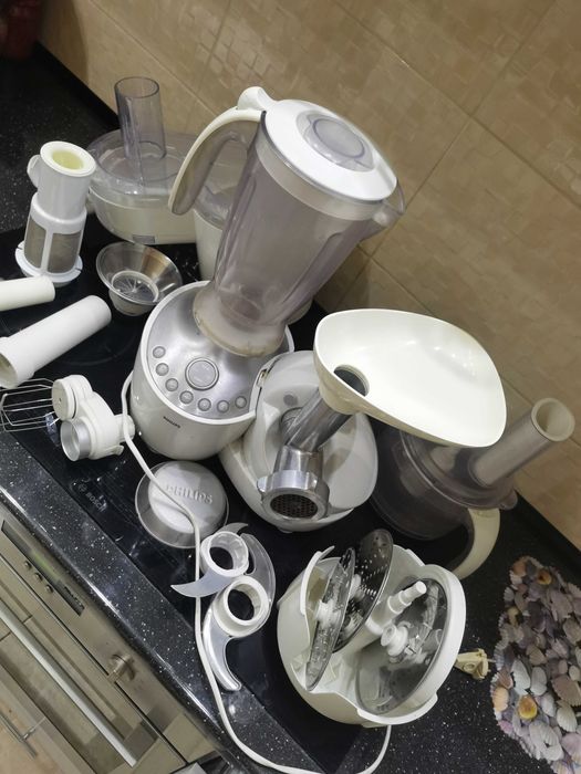 Многофункциональный кухонный комбайн PHILIPS