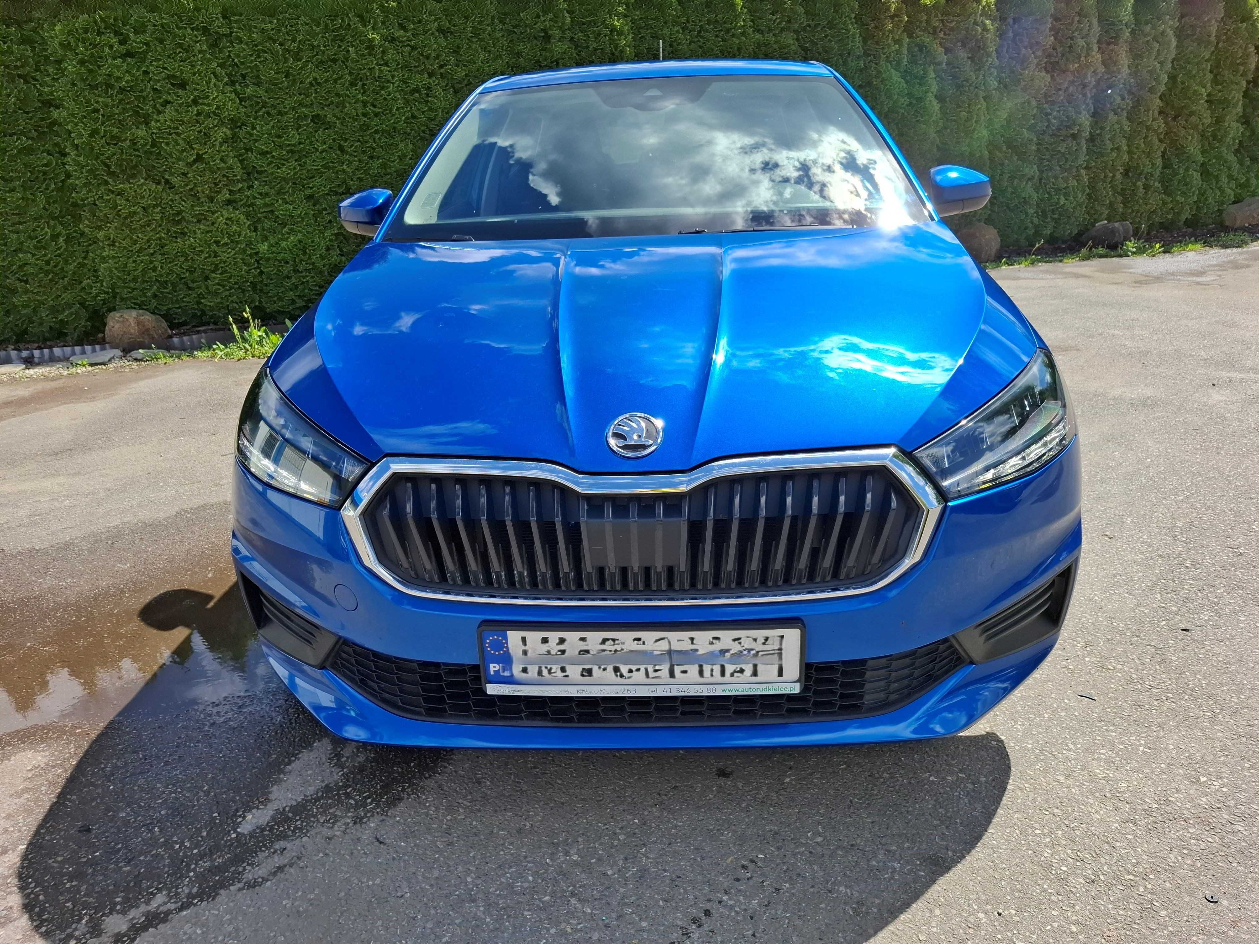 Wynajem wypożyczalnia pojazdów aut Škoda Fabia IV 2023r