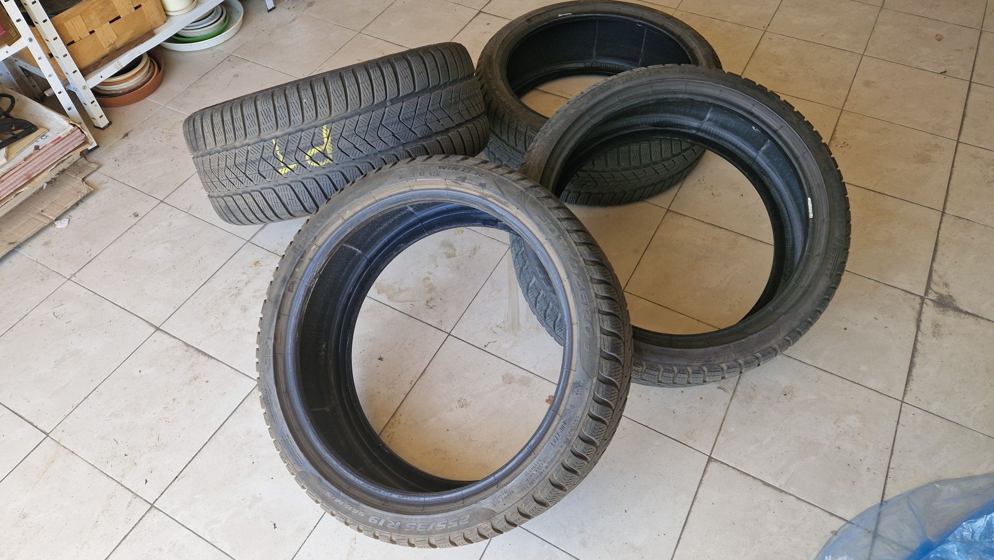 Pirelli Sottozero winter 225/40/19 255/35/19 Run flat