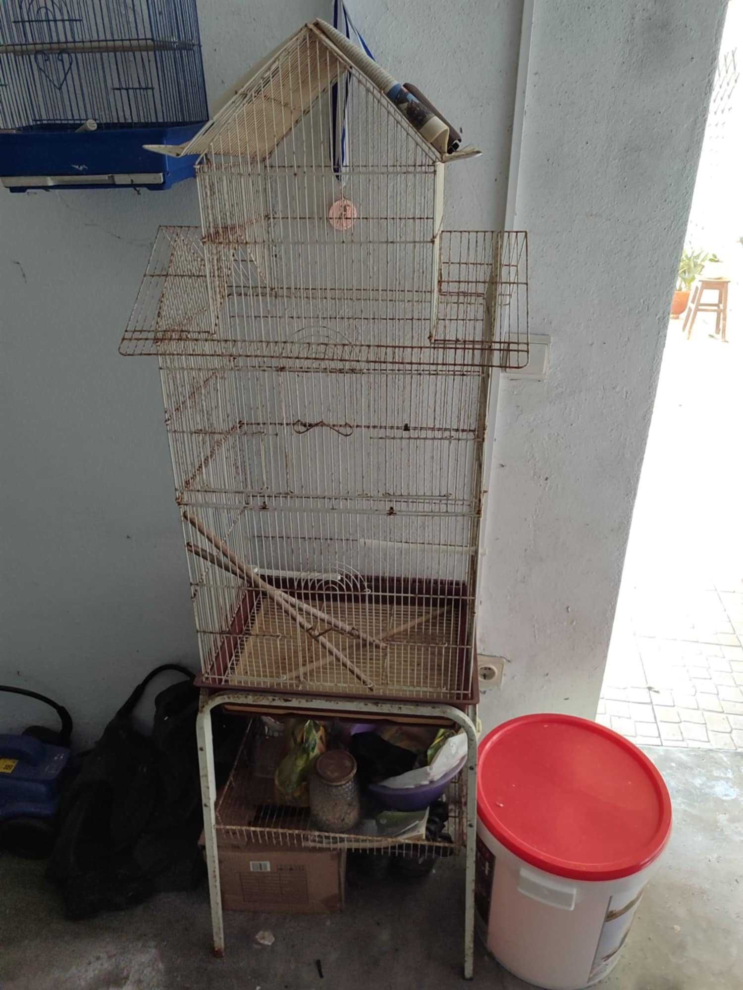 Vendo gaiola grande