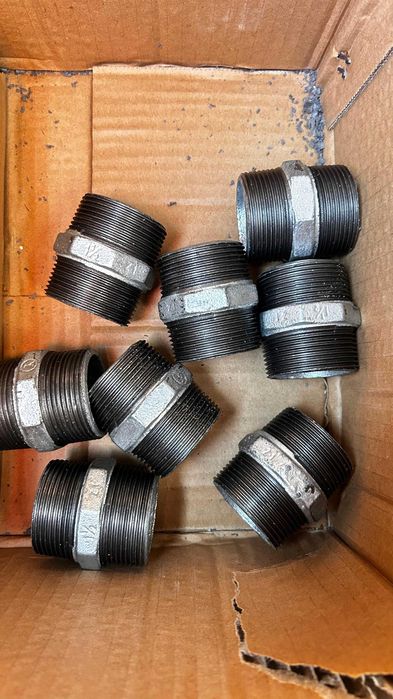 Żeliwne elementy hydrauliczne - mufy, nyple, zawory, pasta