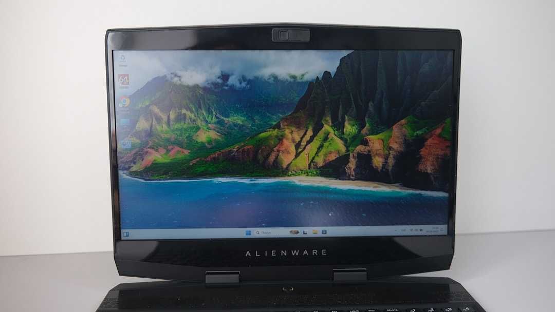 Alienware M 15 i7 9750 H 1tb HDD 256 SSD GTX 1660 Ti  15,6 FHD  100%