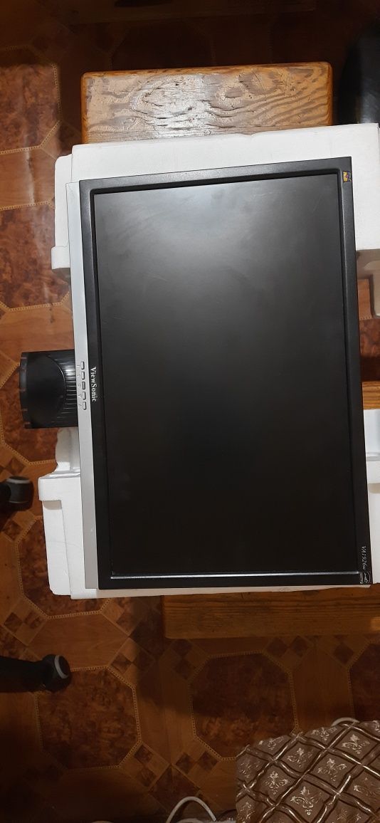 Продам широко форматний монітор Viewsonic 19"    VA 1926w
