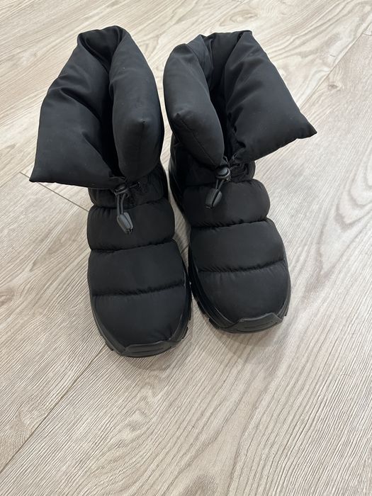 Зимові чобрти Н&М, розмір 40.