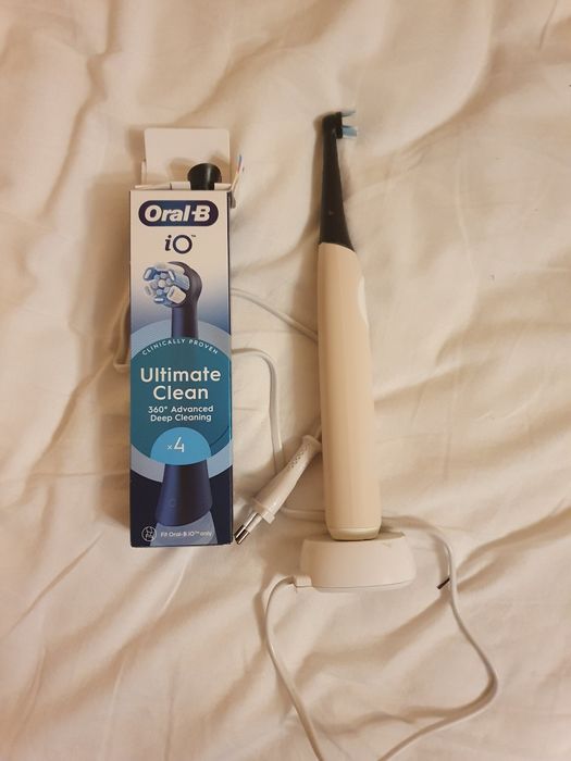 szczoteczka elektryczna Oral B iO2 + 3 nowe końcówki